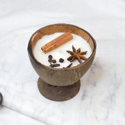 Natural Coconut   Shell Container Scented Candle