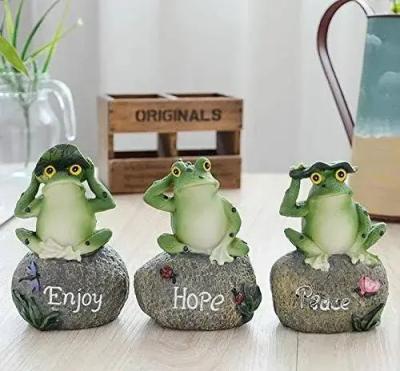 Frog Set of 3 in Green Colour with Words Peace